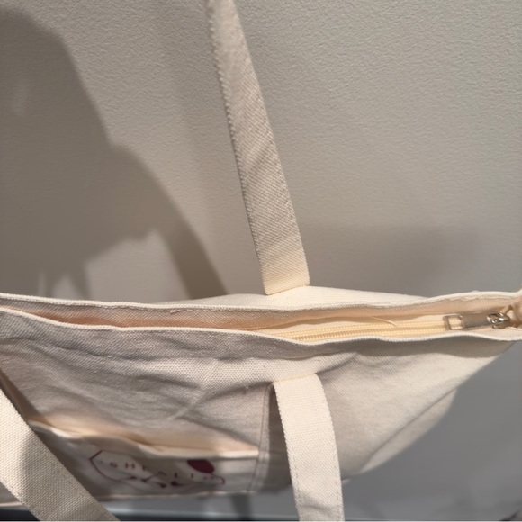 JSHealth 360 Cream Tote and Cap Set - Picture 7 of 7